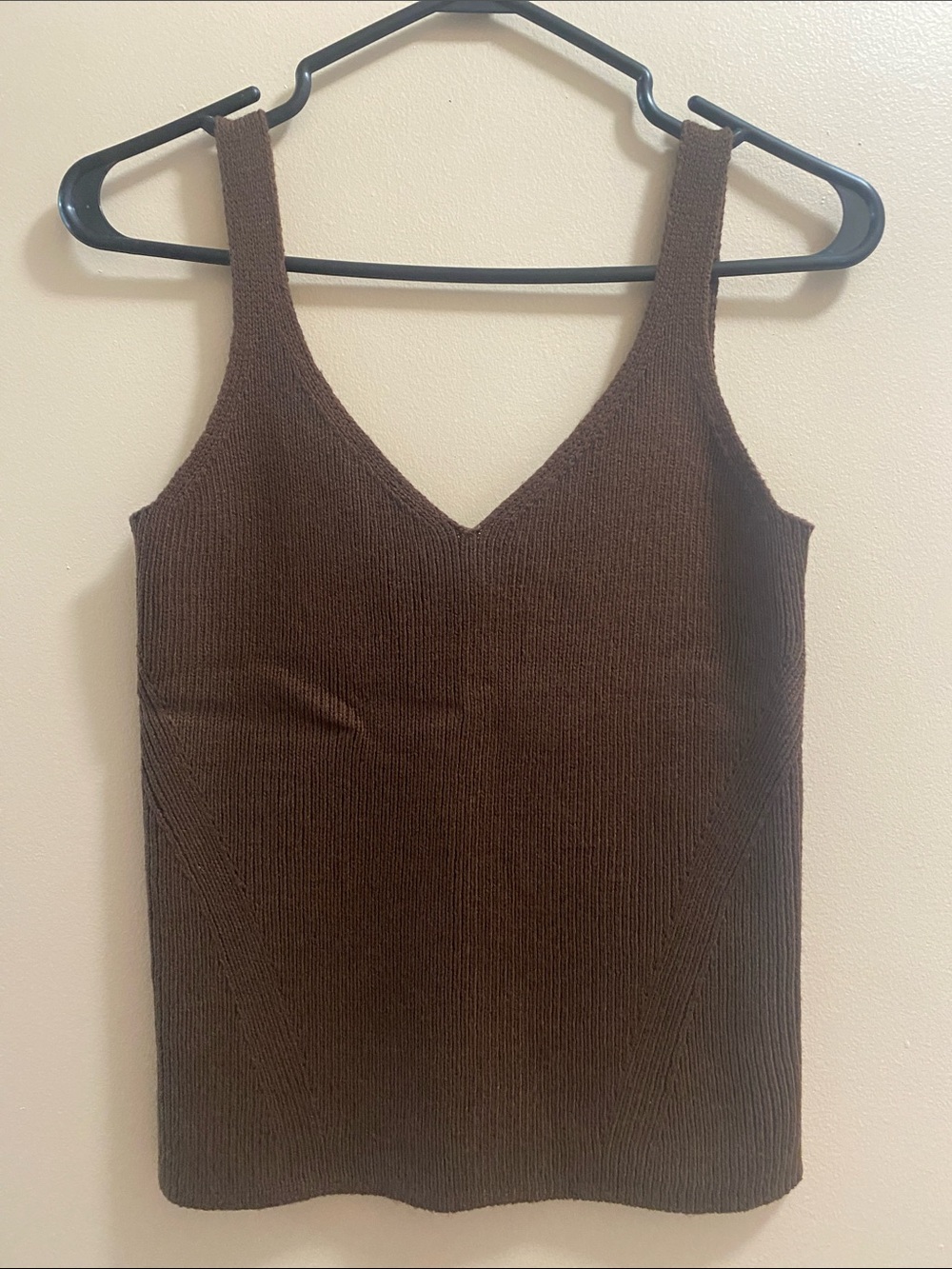 V-Neck Sleeveless Rib Knit Tank Top - Brown